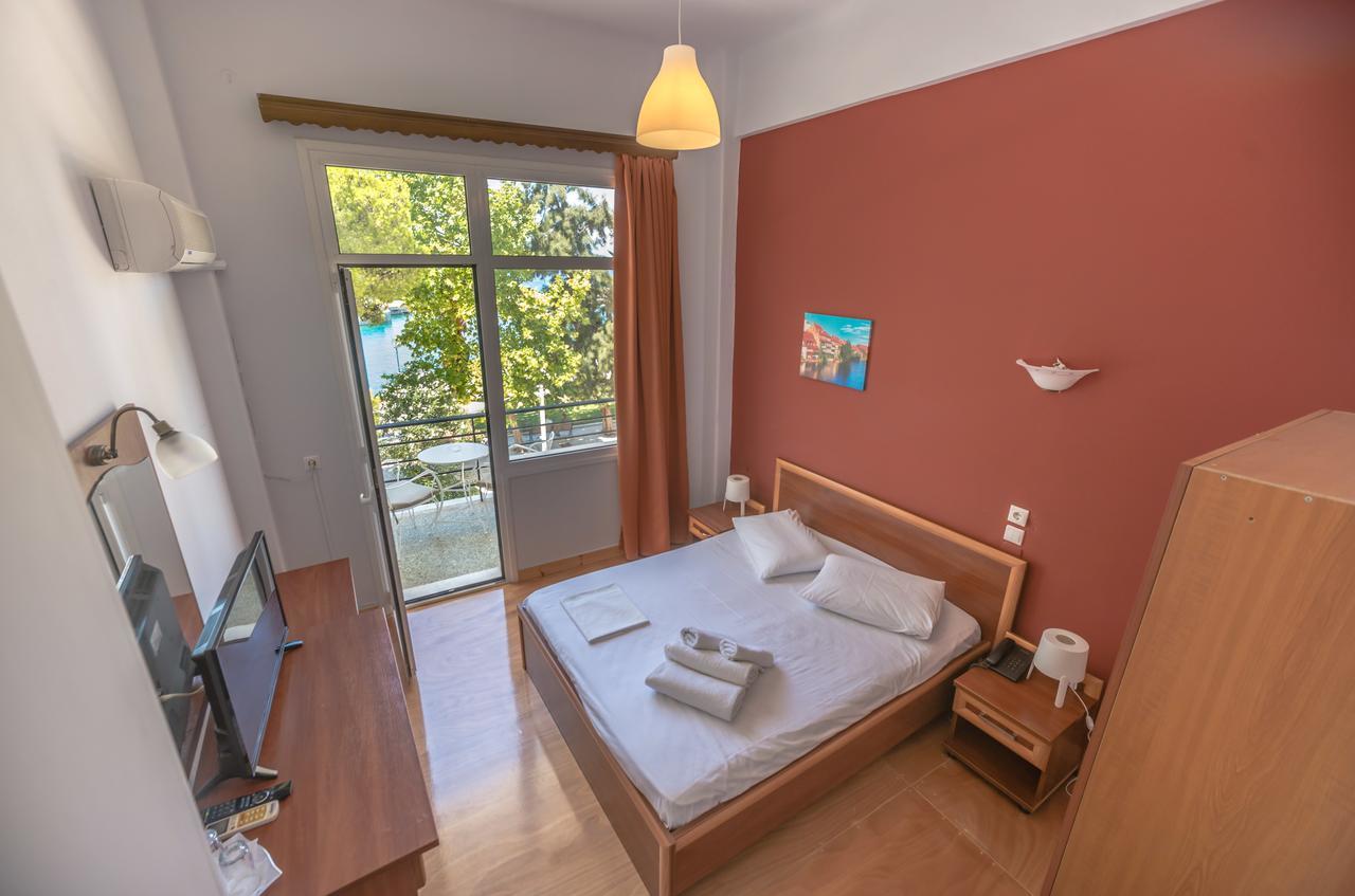 Hotel Akti Loutráki Esterno foto